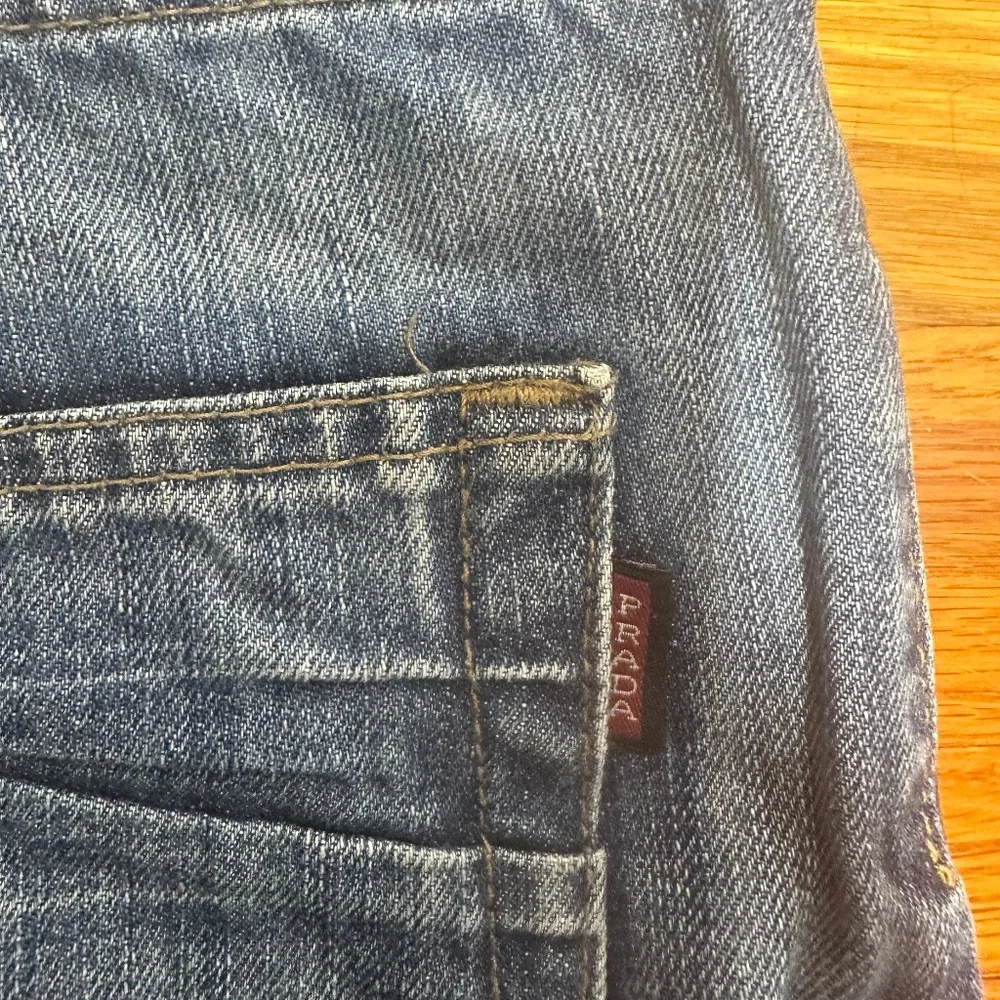 Prada jeans practicaly new with a tie dye detail in the back - Picture 7 of 11